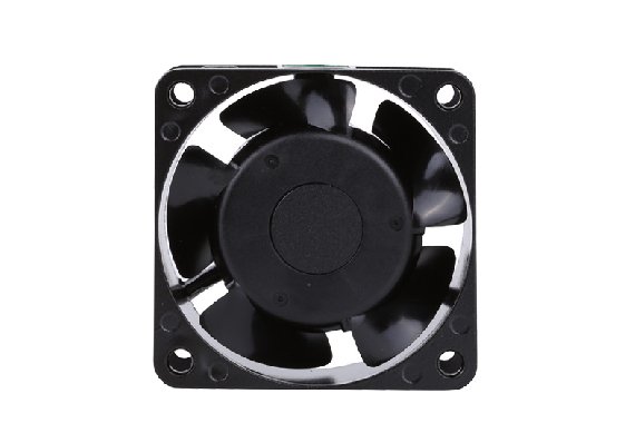 <b>光伏逆變器行業(yè)發(fā)展迅速，進一步拓寬三巨電機散熱風扇應用空間</b>